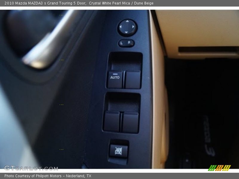 Crystal White Pearl Mica / Dune Beige 2010 Mazda MAZDA3 s Grand Touring 5 Door