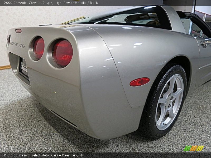 Light Pewter Metallic / Black 2000 Chevrolet Corvette Coupe