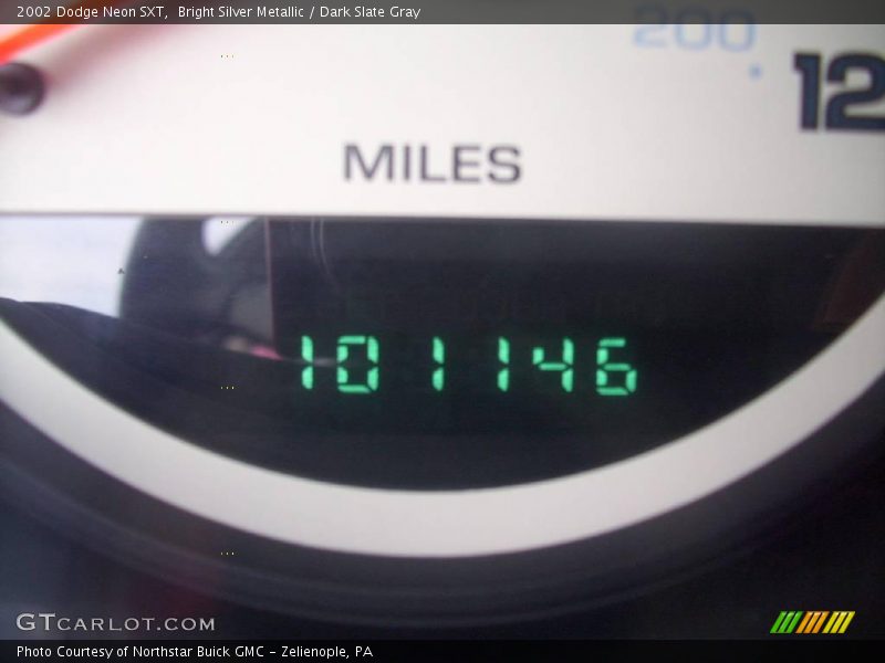 Bright Silver Metallic / Dark Slate Gray 2002 Dodge Neon SXT