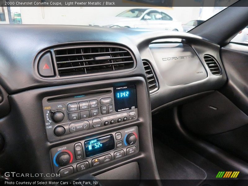 Light Pewter Metallic / Black 2000 Chevrolet Corvette Coupe