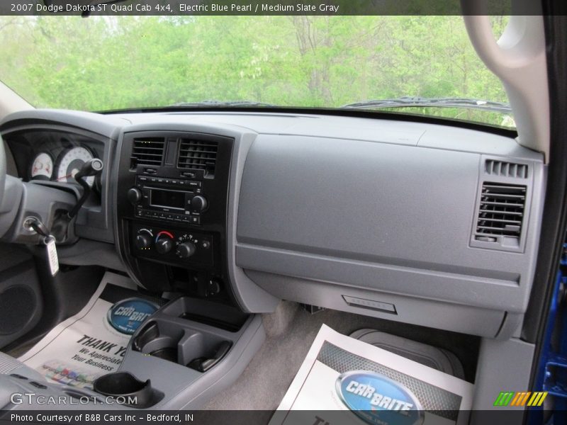 Electric Blue Pearl / Medium Slate Gray 2007 Dodge Dakota ST Quad Cab 4x4