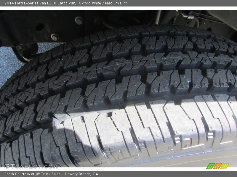 Oxford White / Medium Flint 2014 Ford E-Series Van E250 Cargo Van