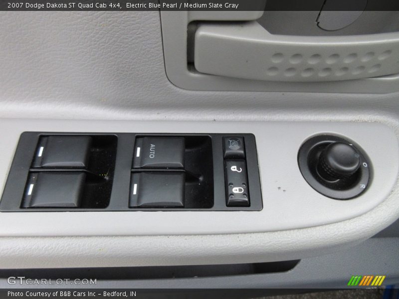 Electric Blue Pearl / Medium Slate Gray 2007 Dodge Dakota ST Quad Cab 4x4