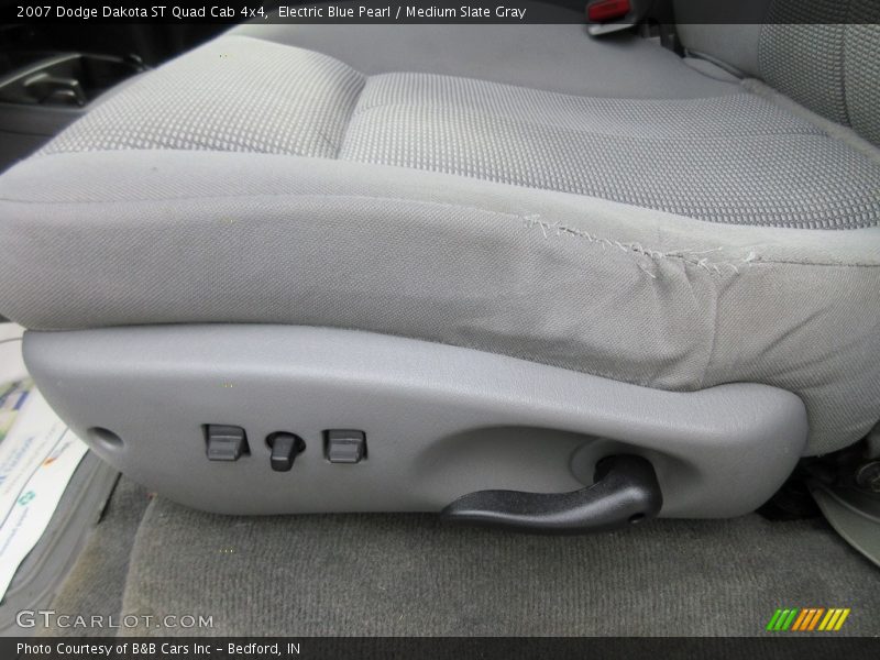Electric Blue Pearl / Medium Slate Gray 2007 Dodge Dakota ST Quad Cab 4x4