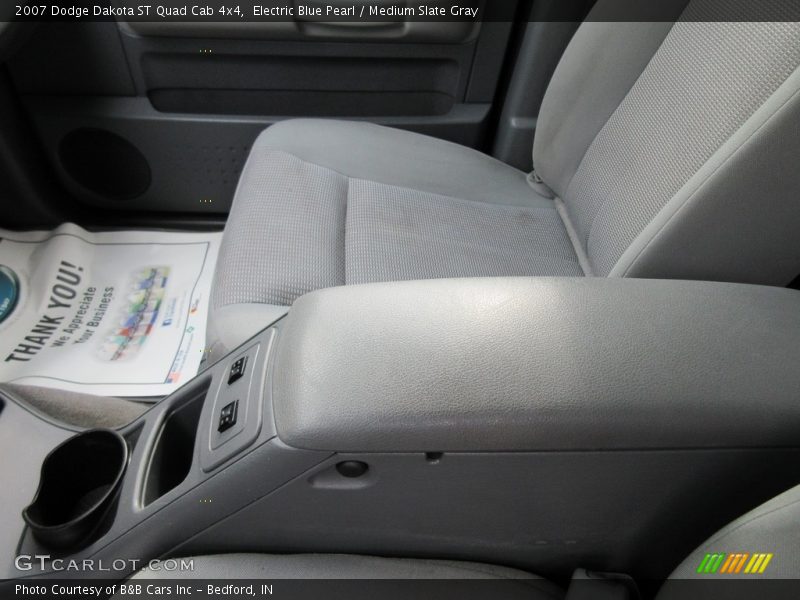 Electric Blue Pearl / Medium Slate Gray 2007 Dodge Dakota ST Quad Cab 4x4