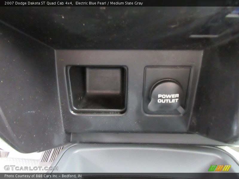 Electric Blue Pearl / Medium Slate Gray 2007 Dodge Dakota ST Quad Cab 4x4