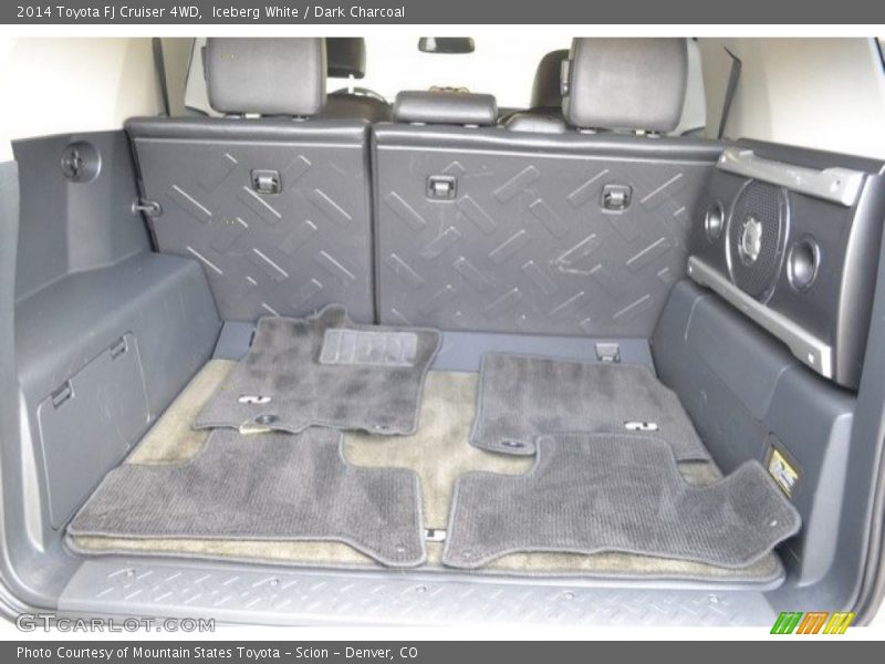 Iceberg White / Dark Charcoal 2014 Toyota FJ Cruiser 4WD