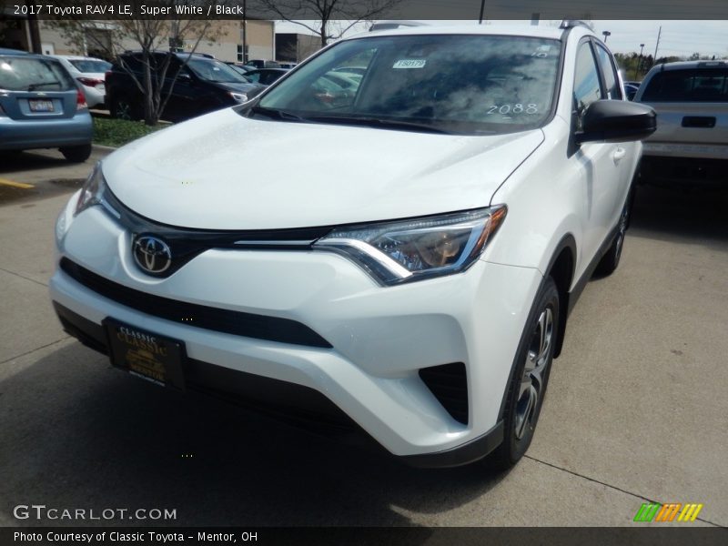 Super White / Black 2017 Toyota RAV4 LE