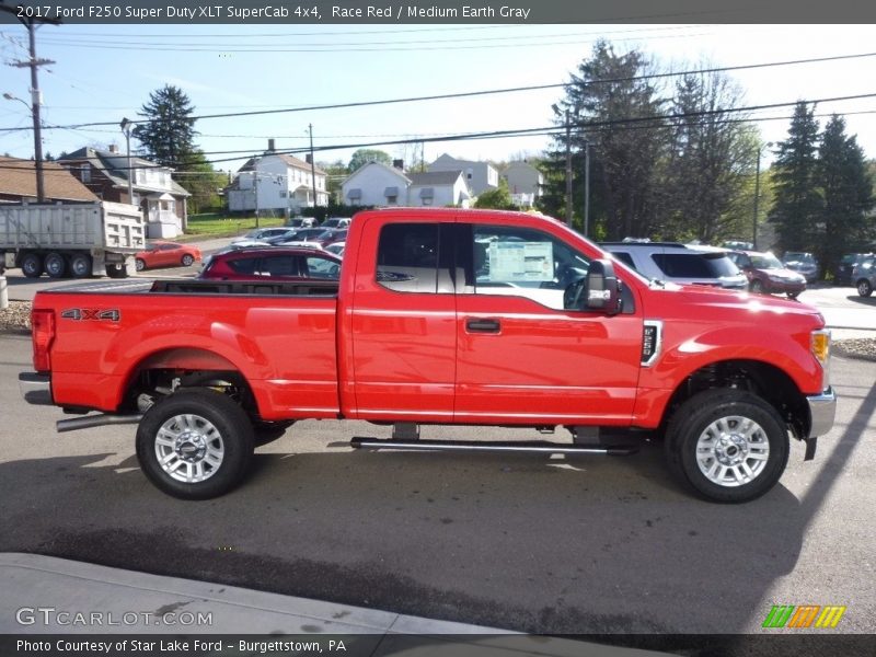Race Red / Medium Earth Gray 2017 Ford F250 Super Duty XLT SuperCab 4x4