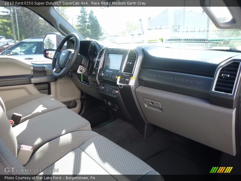 Race Red / Medium Earth Gray 2017 Ford F250 Super Duty XLT SuperCab 4x4