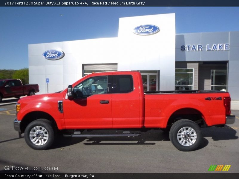 Race Red / Medium Earth Gray 2017 Ford F250 Super Duty XLT SuperCab 4x4