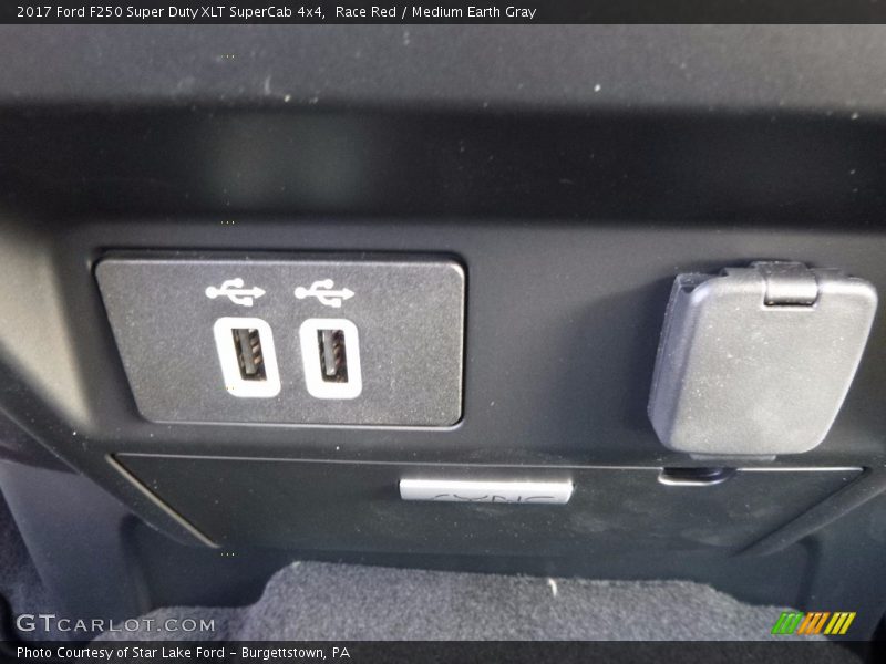 Race Red / Medium Earth Gray 2017 Ford F250 Super Duty XLT SuperCab 4x4