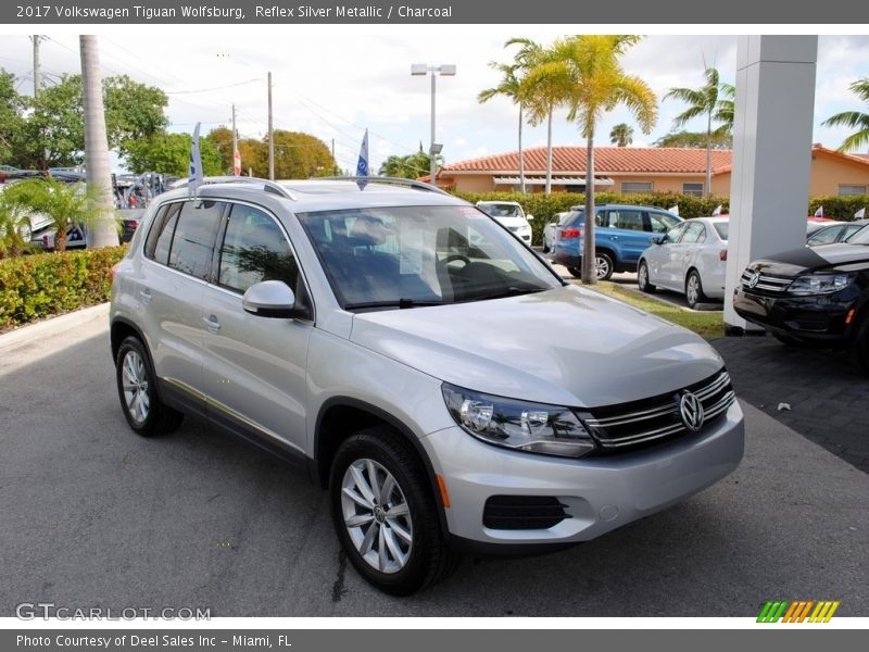 Reflex Silver Metallic / Charcoal 2017 Volkswagen Tiguan Wolfsburg