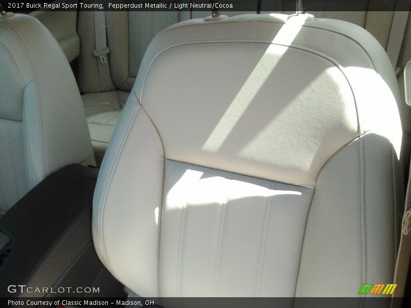 Pepperdust Metallic / Light Neutral/Cocoa 2017 Buick Regal Sport Touring