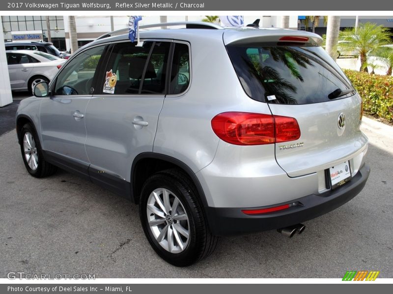 Reflex Silver Metallic / Charcoal 2017 Volkswagen Tiguan Wolfsburg