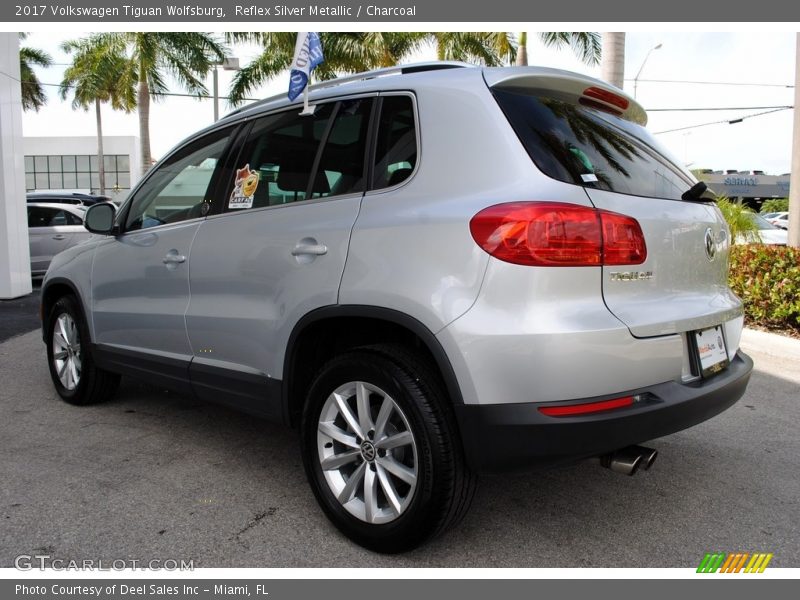 Reflex Silver Metallic / Charcoal 2017 Volkswagen Tiguan Wolfsburg