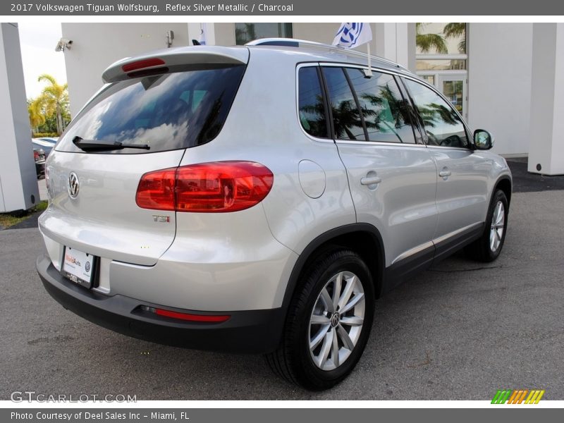 Reflex Silver Metallic / Charcoal 2017 Volkswagen Tiguan Wolfsburg