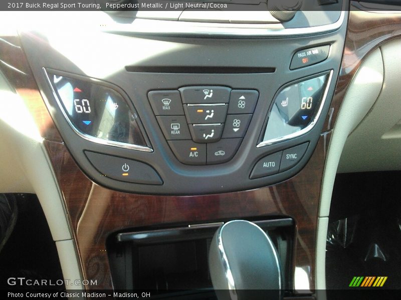 Pepperdust Metallic / Light Neutral/Cocoa 2017 Buick Regal Sport Touring