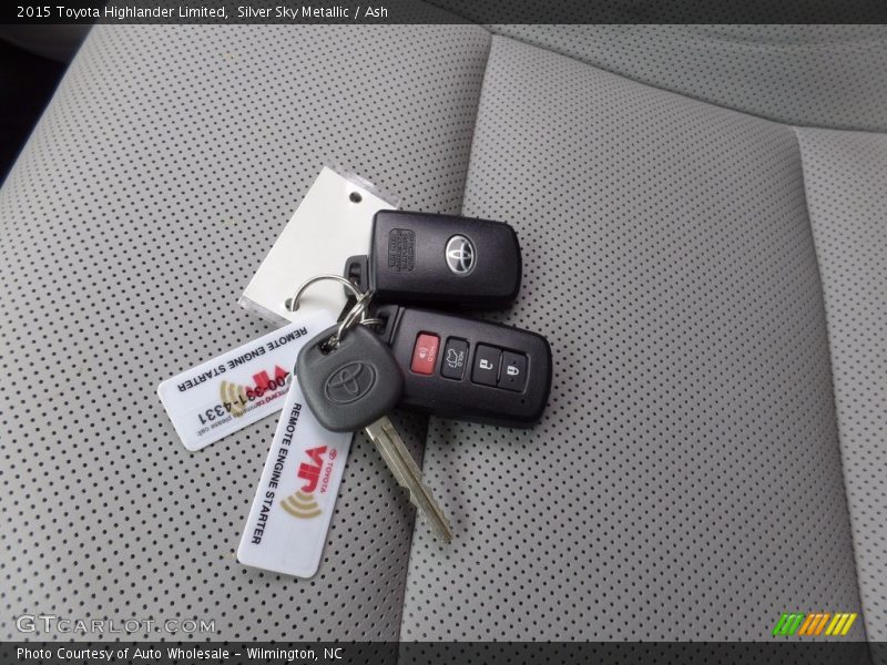 Silver Sky Metallic / Ash 2015 Toyota Highlander Limited