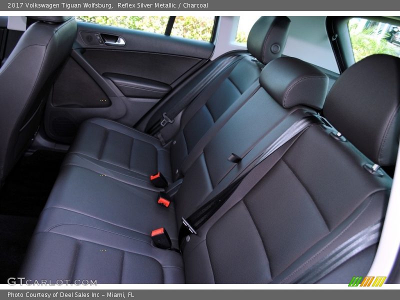 Reflex Silver Metallic / Charcoal 2017 Volkswagen Tiguan Wolfsburg