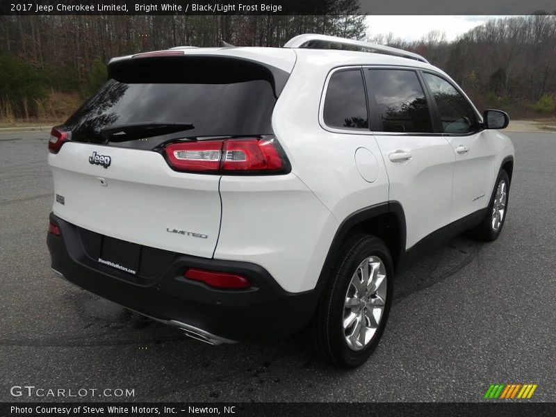Bright White / Black/Light Frost Beige 2017 Jeep Cherokee Limited