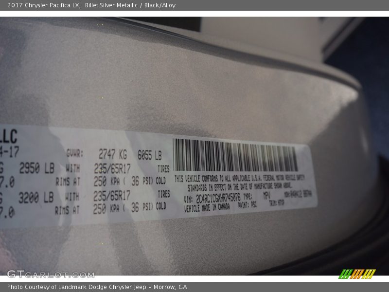 Billet Silver Metallic / Black/Alloy 2017 Chrysler Pacifica LX