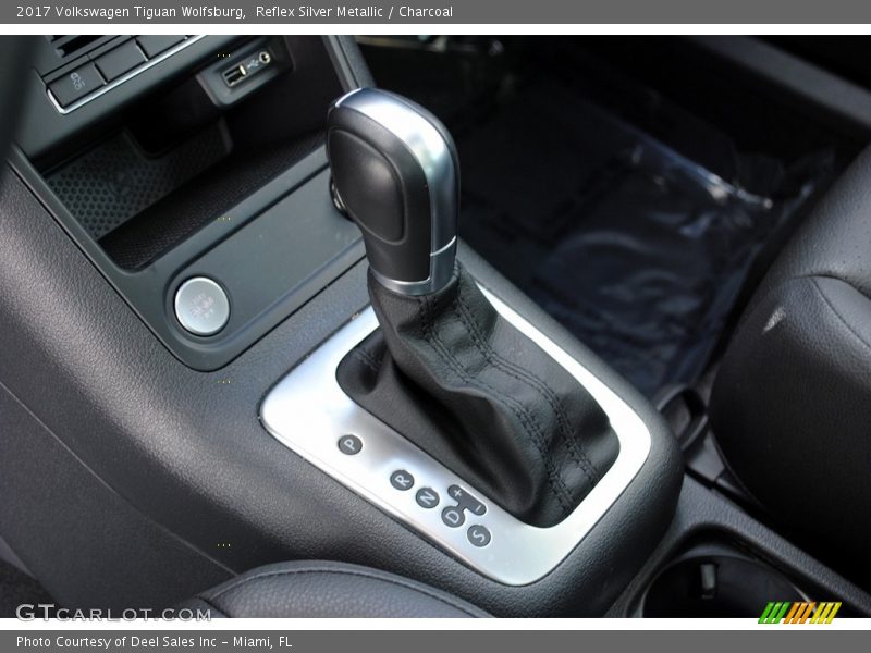Reflex Silver Metallic / Charcoal 2017 Volkswagen Tiguan Wolfsburg