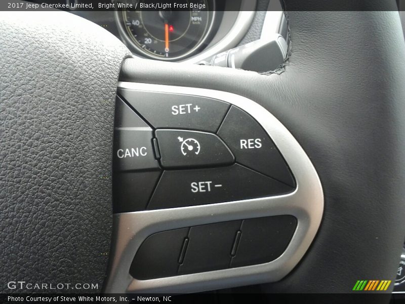 Bright White / Black/Light Frost Beige 2017 Jeep Cherokee Limited