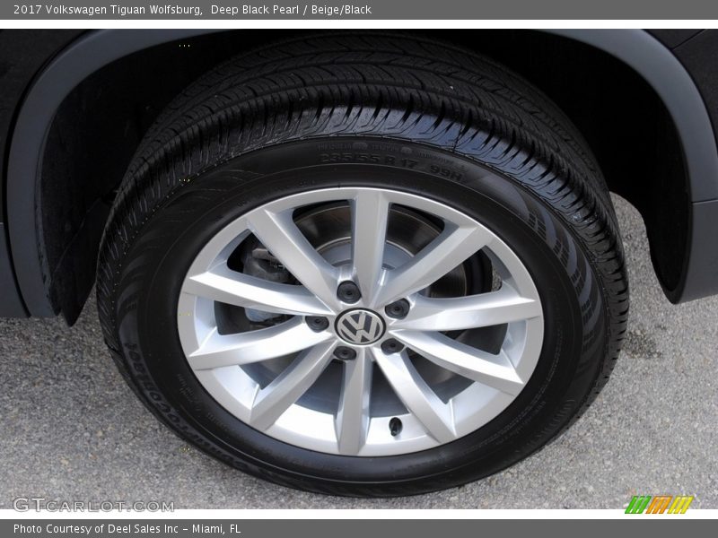 Deep Black Pearl / Beige/Black 2017 Volkswagen Tiguan Wolfsburg