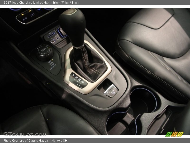 Bright White / Black 2017 Jeep Cherokee Limited 4x4