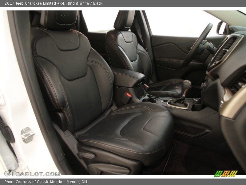Bright White / Black 2017 Jeep Cherokee Limited 4x4