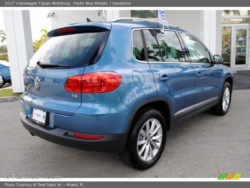 Pacific Blue Metallic / Sandstone 2017 Volkswagen Tiguan Wolfsburg