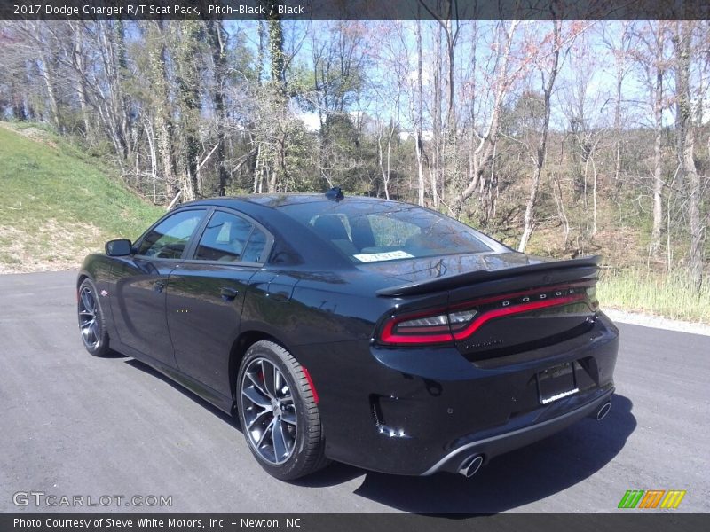 Pitch-Black / Black 2017 Dodge Charger R/T Scat Pack