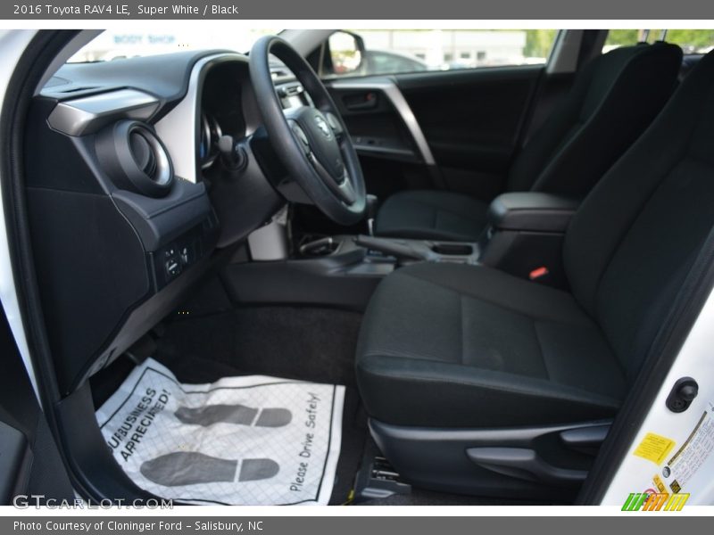 Super White / Black 2016 Toyota RAV4 LE