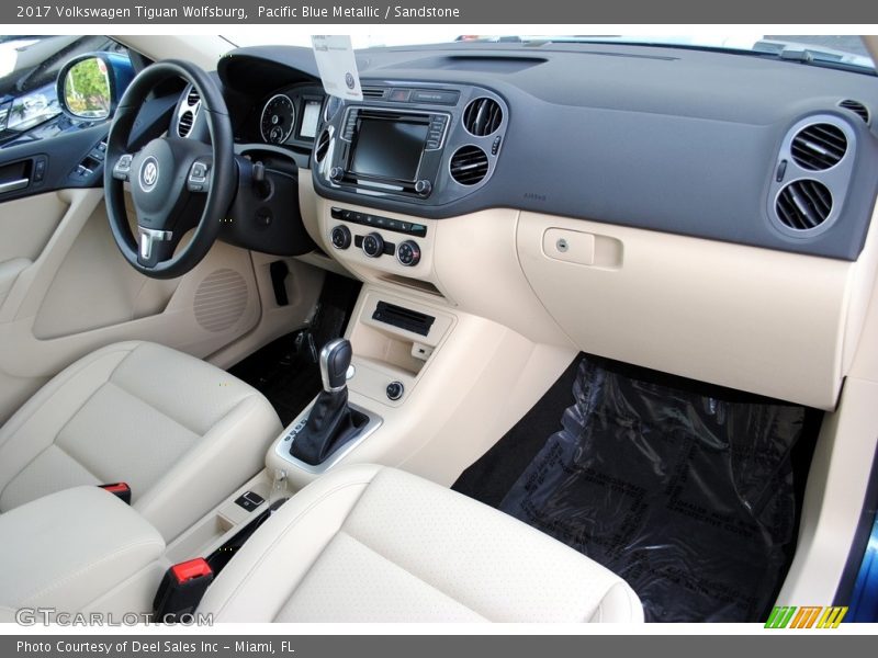 Pacific Blue Metallic / Sandstone 2017 Volkswagen Tiguan Wolfsburg