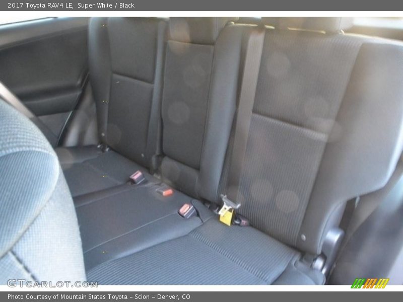 Super White / Black 2017 Toyota RAV4 LE