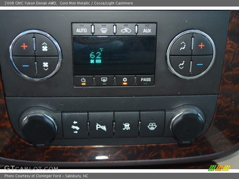 Gold Mist Metallic / Cocoa/Light Cashmere 2008 GMC Yukon Denali AWD