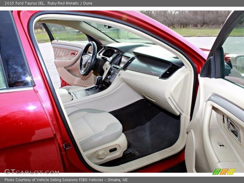 Ruby Red Metallic / Dune 2015 Ford Taurus SEL