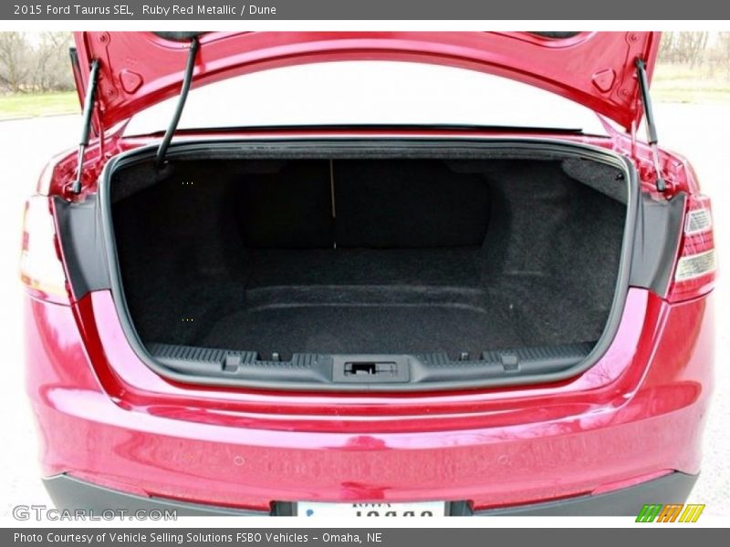 Ruby Red Metallic / Dune 2015 Ford Taurus SEL