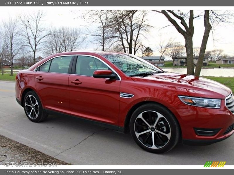 Ruby Red Metallic / Dune 2015 Ford Taurus SEL