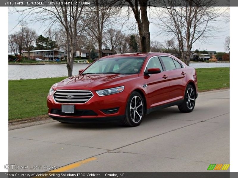 Ruby Red Metallic / Dune 2015 Ford Taurus SEL