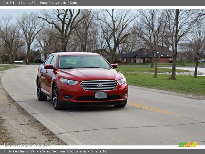 Ruby Red Metallic / Dune 2015 Ford Taurus SEL