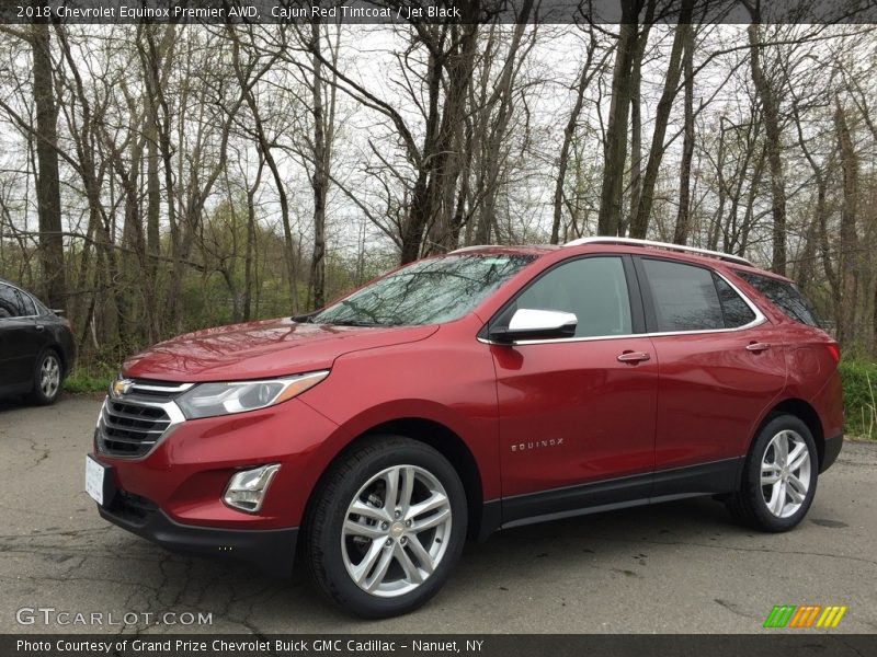 Front 3/4 View of 2018 Equinox Premier AWD