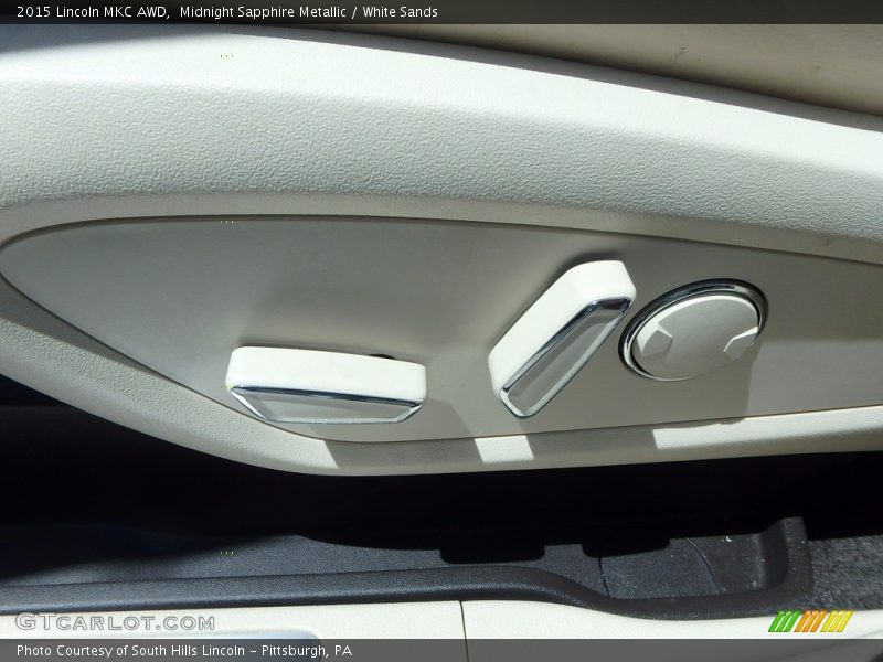 Midnight Sapphire Metallic / White Sands 2015 Lincoln MKC AWD