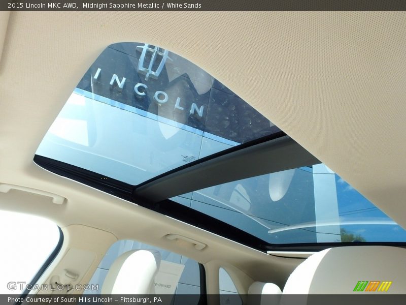 Midnight Sapphire Metallic / White Sands 2015 Lincoln MKC AWD