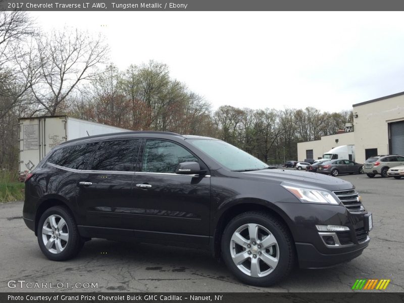 Tungsten Metallic / Ebony 2017 Chevrolet Traverse LT AWD