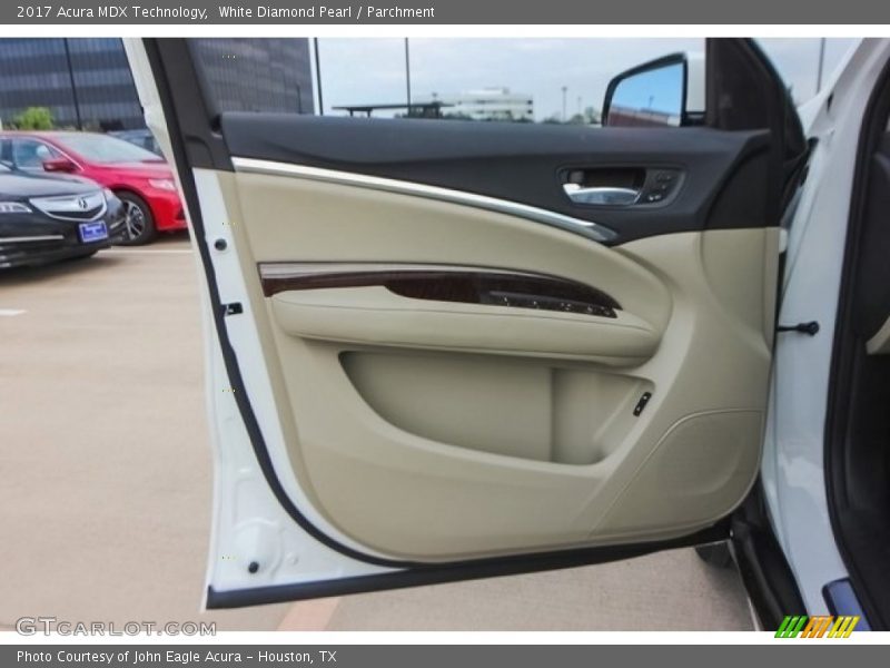 White Diamond Pearl / Parchment 2017 Acura MDX Technology