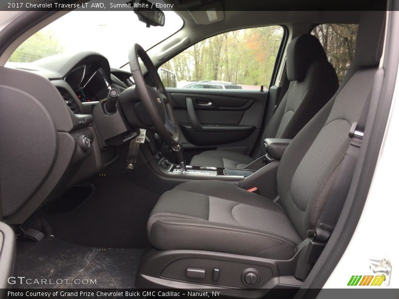 Summit White / Ebony 2017 Chevrolet Traverse LT AWD