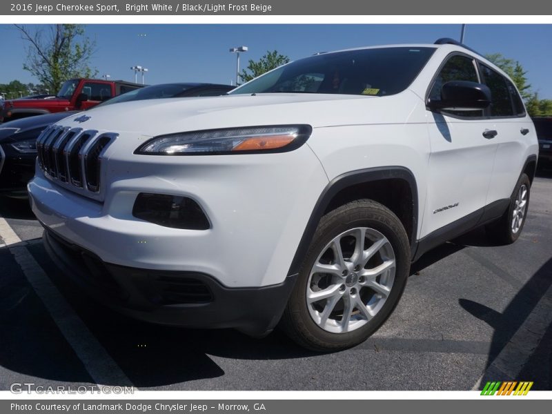 Bright White / Black/Light Frost Beige 2016 Jeep Cherokee Sport
