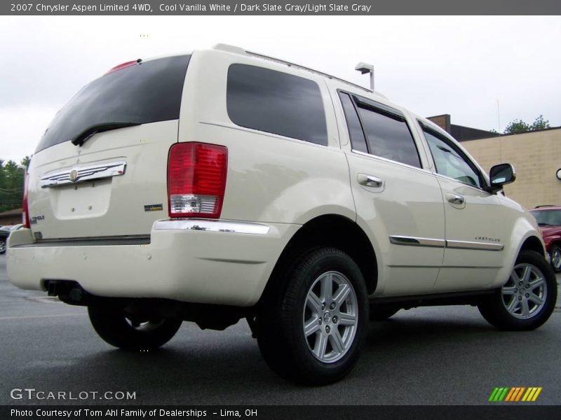 Cool Vanilla White / Dark Slate Gray/Light Slate Gray 2007 Chrysler Aspen Limited 4WD